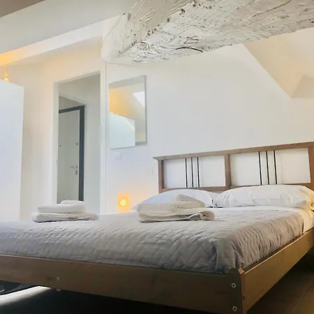 Attico Valente Guest house