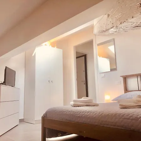 Attico Valente Guest house *